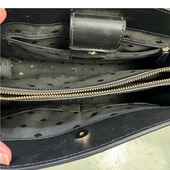 Kate Spade Perry Medium Satchel
Saffiano Leather Black - Picture 4 of 4
